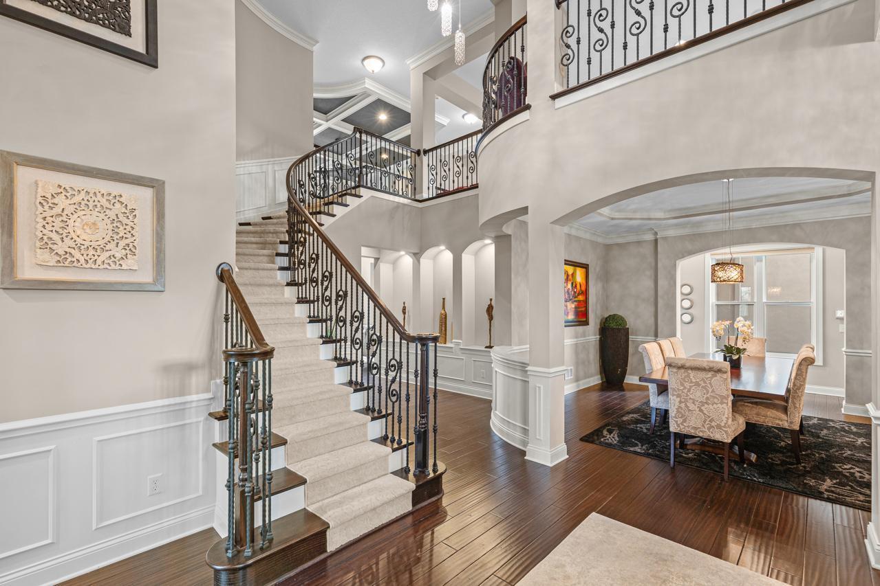 10033 Frederick Place Eden Prairie, MN 55347 - Photo 3 of 73