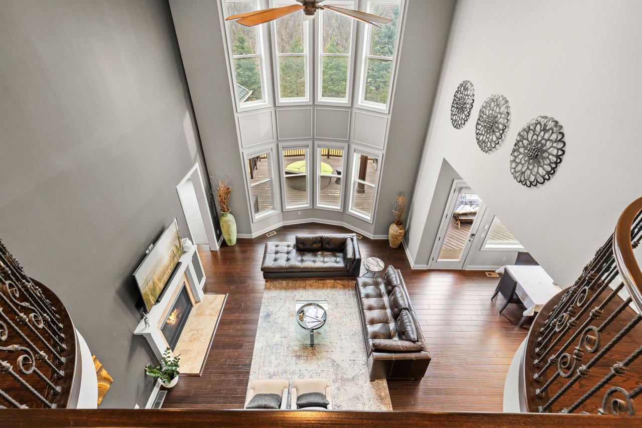 10033 Frederick Place Eden Prairie, MN 55347 - Photo 5 of 73