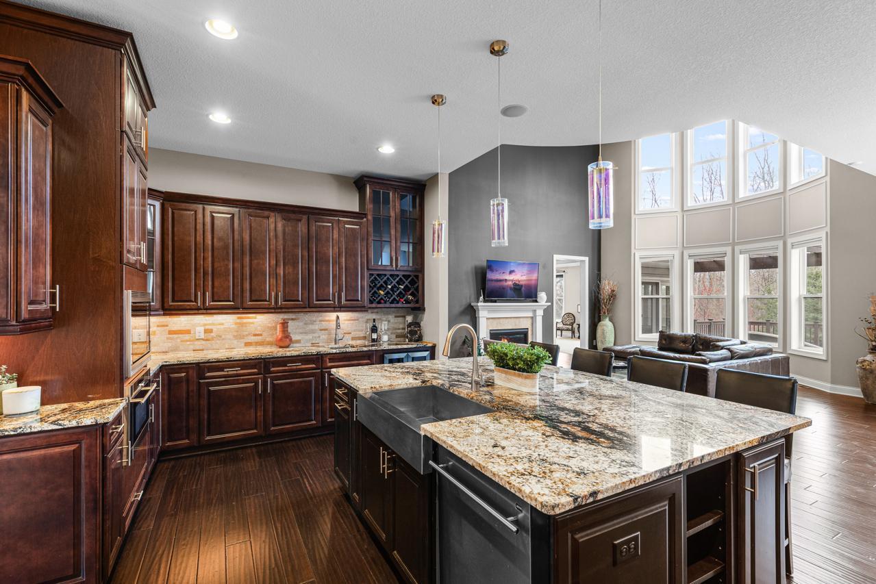 10033 Frederick Place Eden Prairie, MN 55347 - Photo 9 of 73