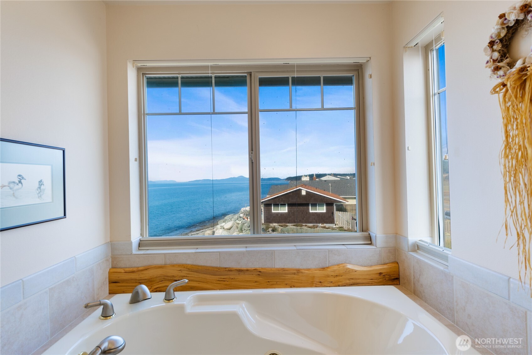 2597 West Beach Road Oak Harbor, WA 98277 - Photo 24 of 31 Gallery Image 24