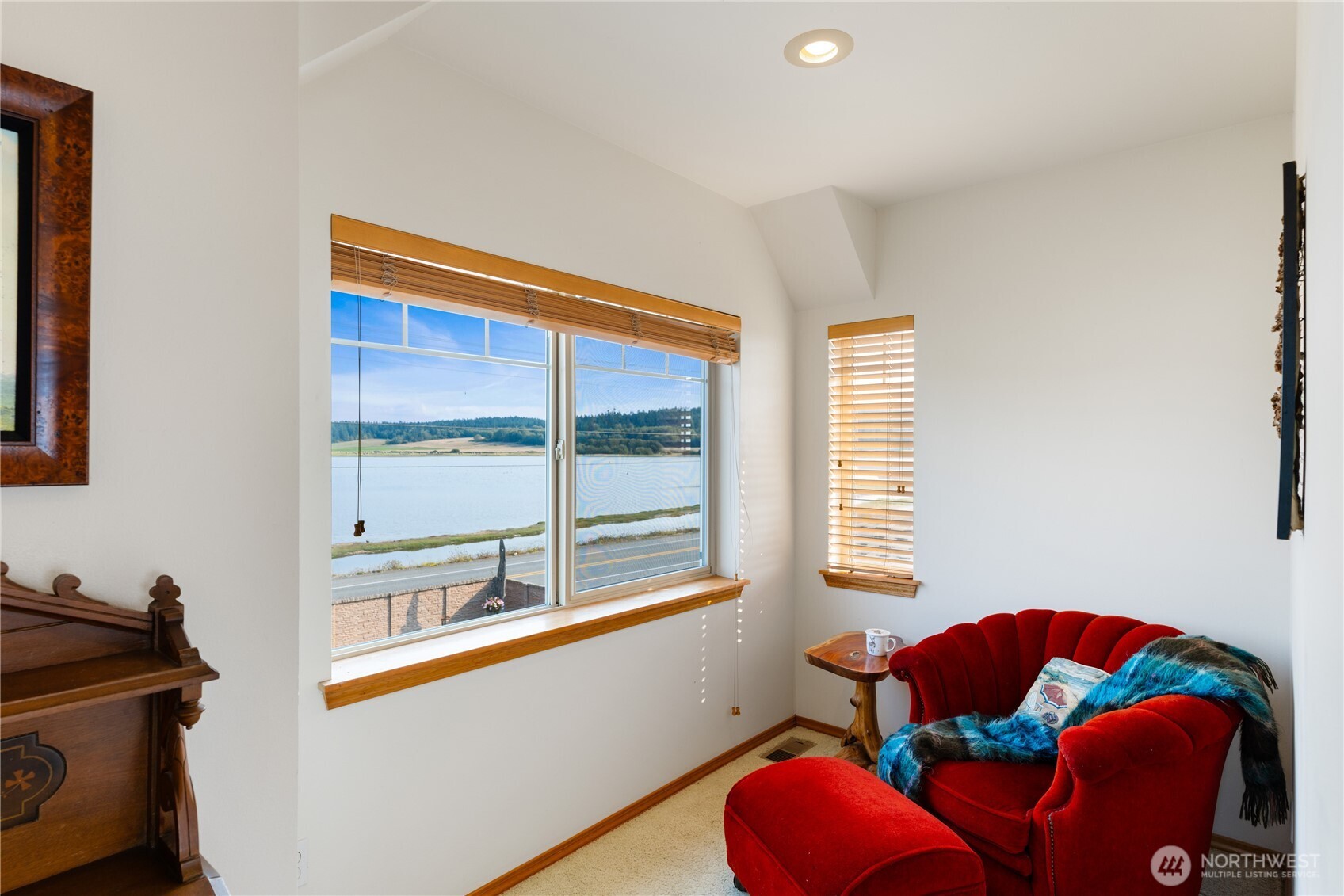 2597 West Beach Road Oak Harbor, WA 98277 - Photo 25 of 31 Gallery Image 25
