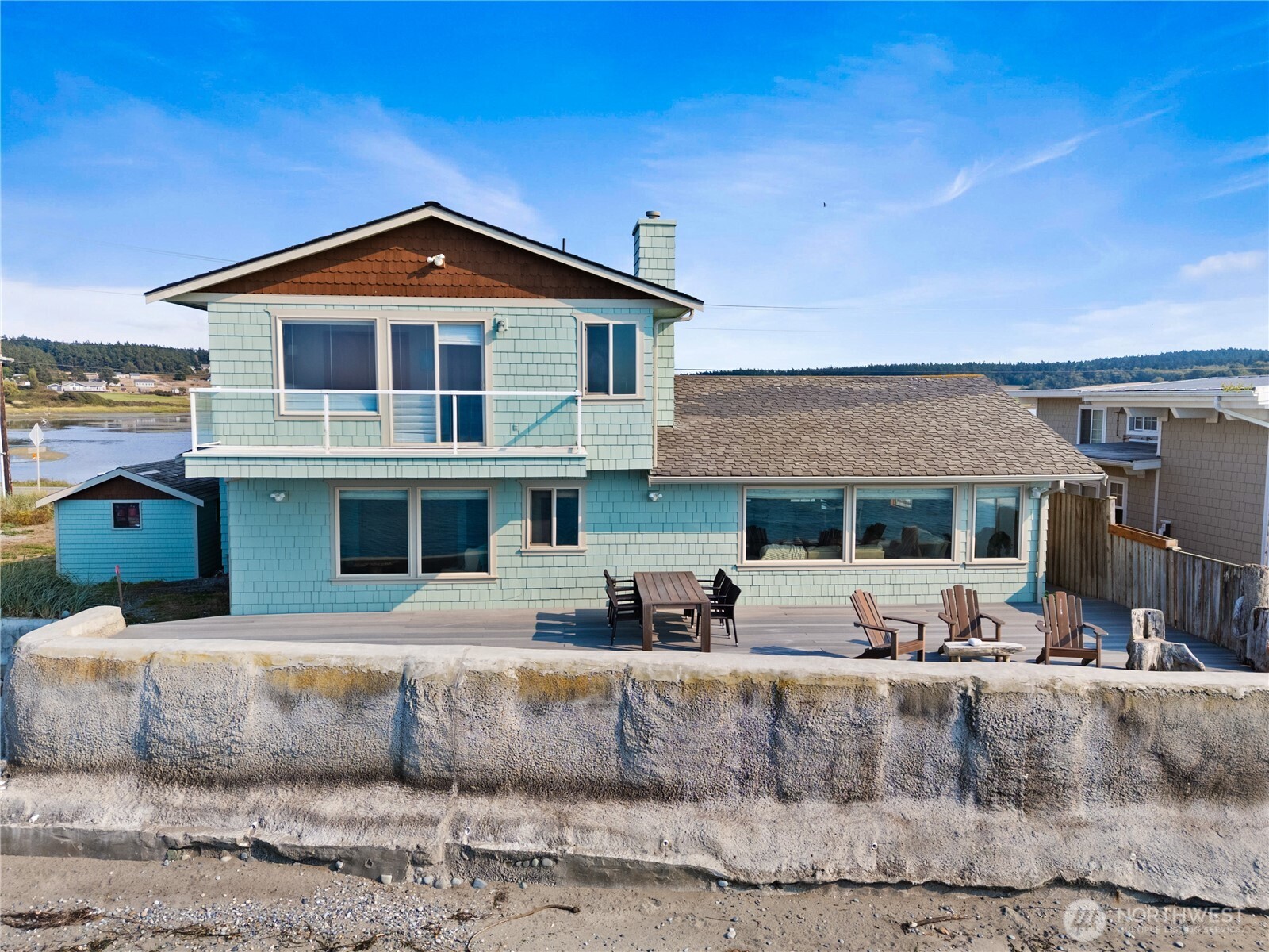2597 West Beach Road Oak Harbor, WA 98277 - Photo 4 of 31 Gallery Image 4