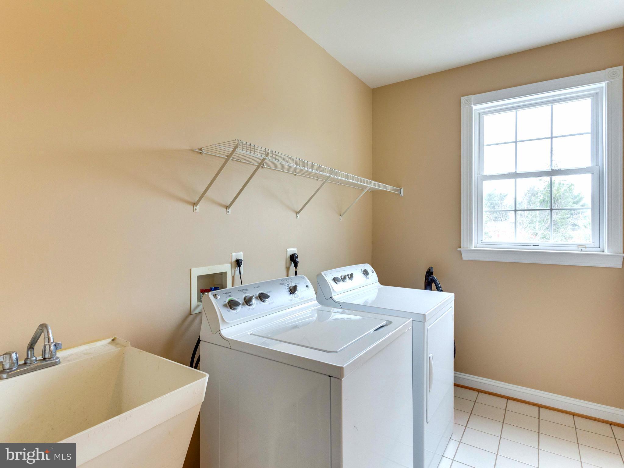 1163 Markell Court Reston, VA 20194 - Photo 26 of 30 Interior (General)