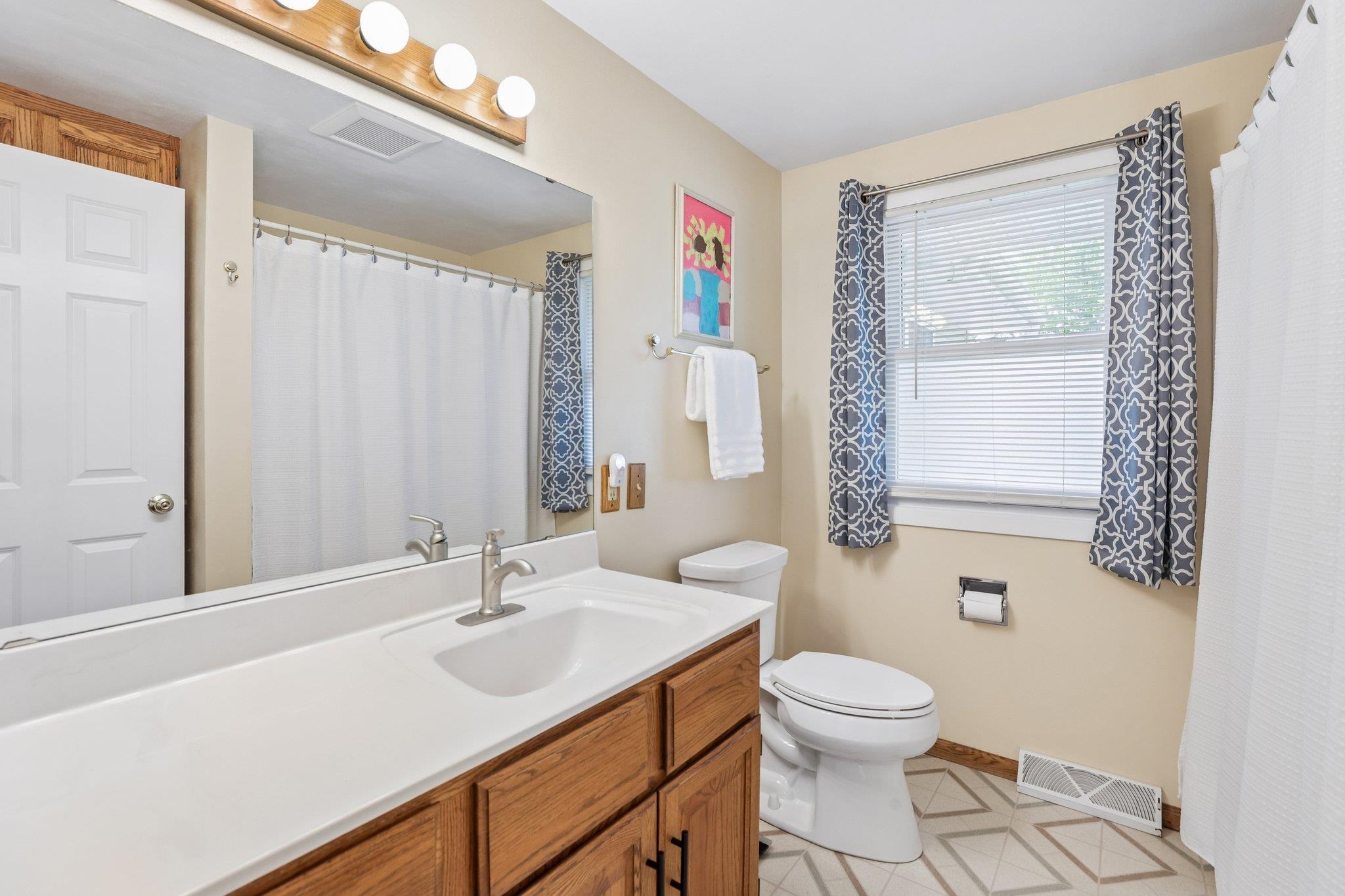 1620 Maple Street Middleton, WI 53562 - Photo 27 of 58