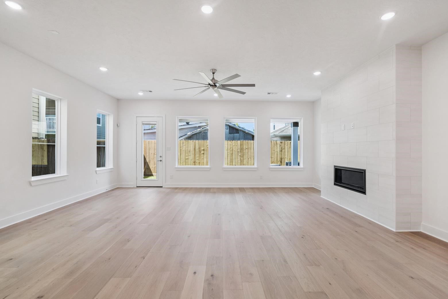 1321 Alexander Street Houston, TX 77008 - Photo 10 of 25