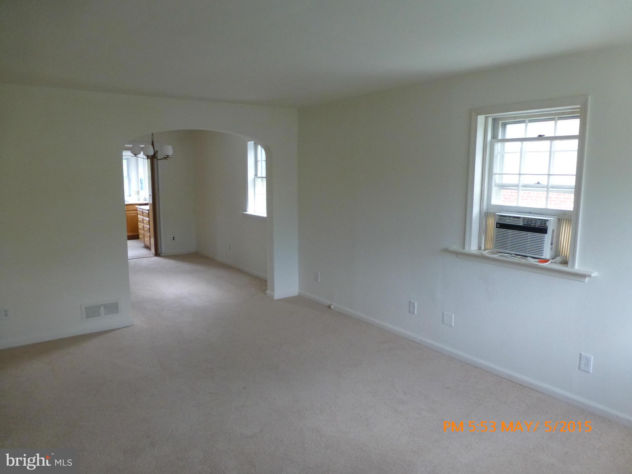 11921 Andrew Street Silver Spring, MD 20902 - Photo 2 of 18 Living Room