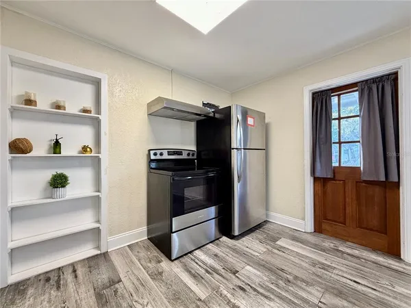 $1,920 | 3494 6th Avenue North, Unit 1, St. Petersburg, FL 33713