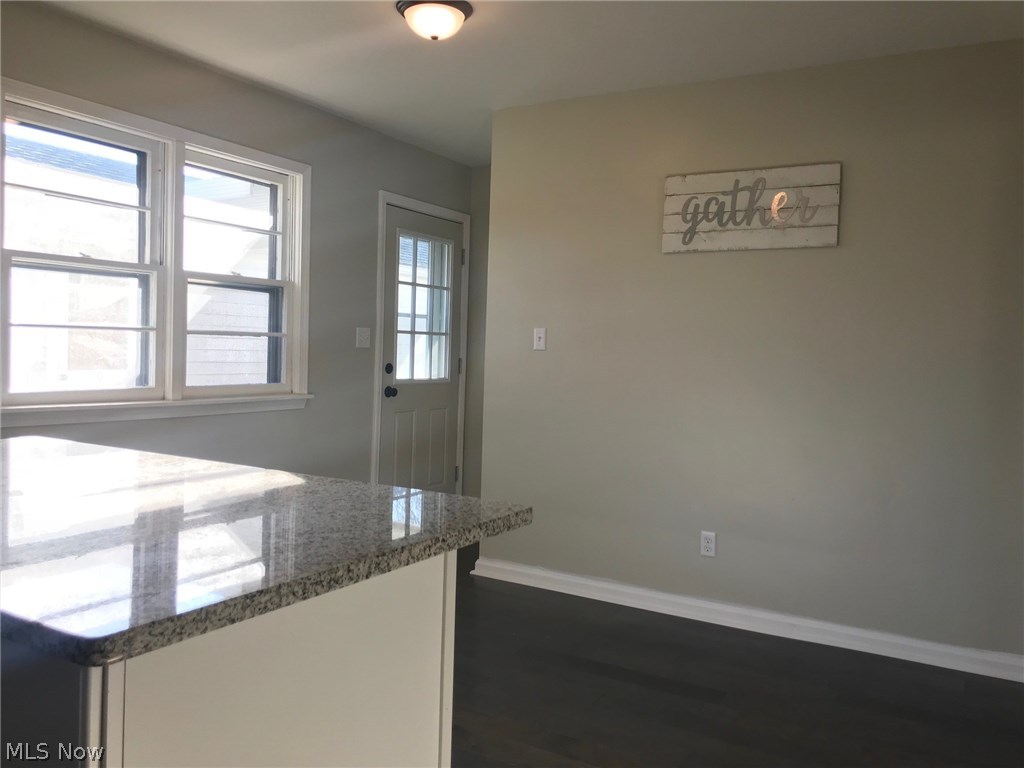 51 Katherine Street Struthers, OH 44471 - Photo 4 of 16