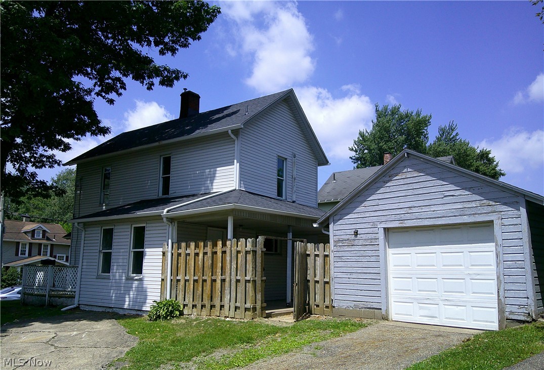 856 Cherry Road Northwest Massillon, OH 44647 - Photo 2 of 9
