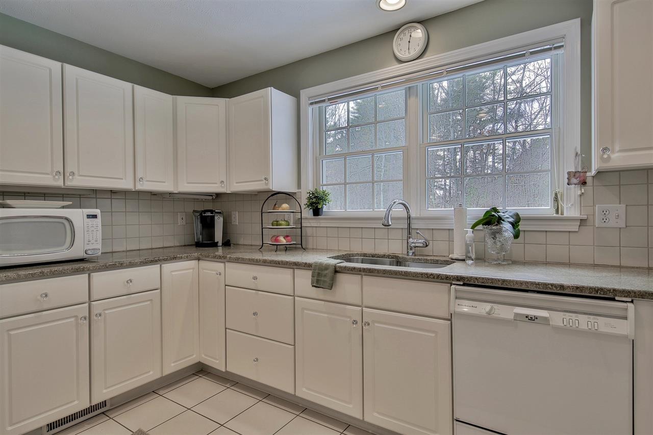 26 Simeon Wilson Road Amherst, NH 03031 - Photo 7 of 37
