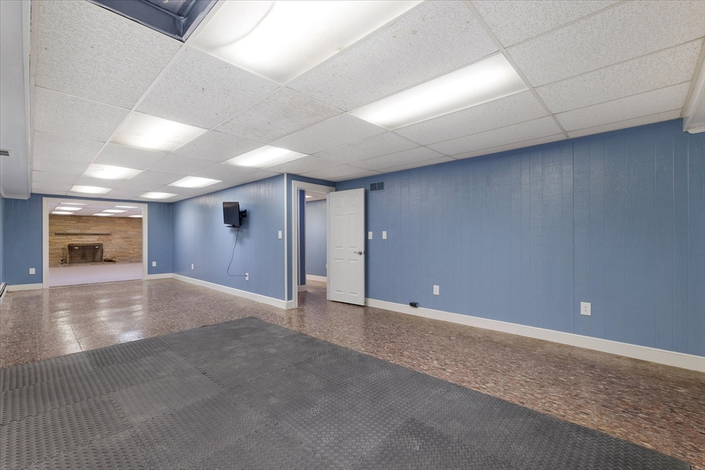 1 Maple Lane Thompson, CT 06277 - Photo 37 of 38 Gallery Image 37