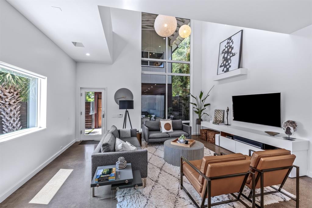 5103 Milam Street Dallas, TX 75206 - Photo 1 of 33