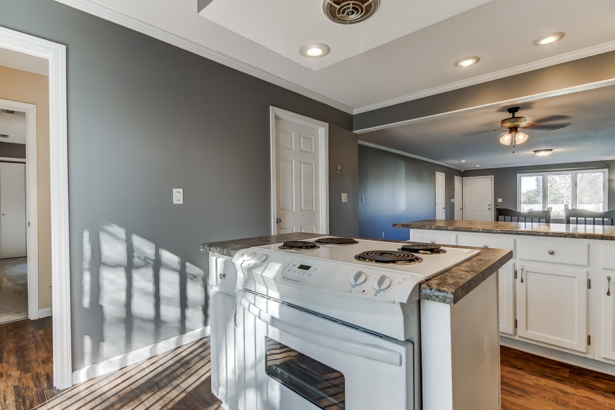 101 Oxford Road Springfield, IL 62704 - Photo 12 of 27