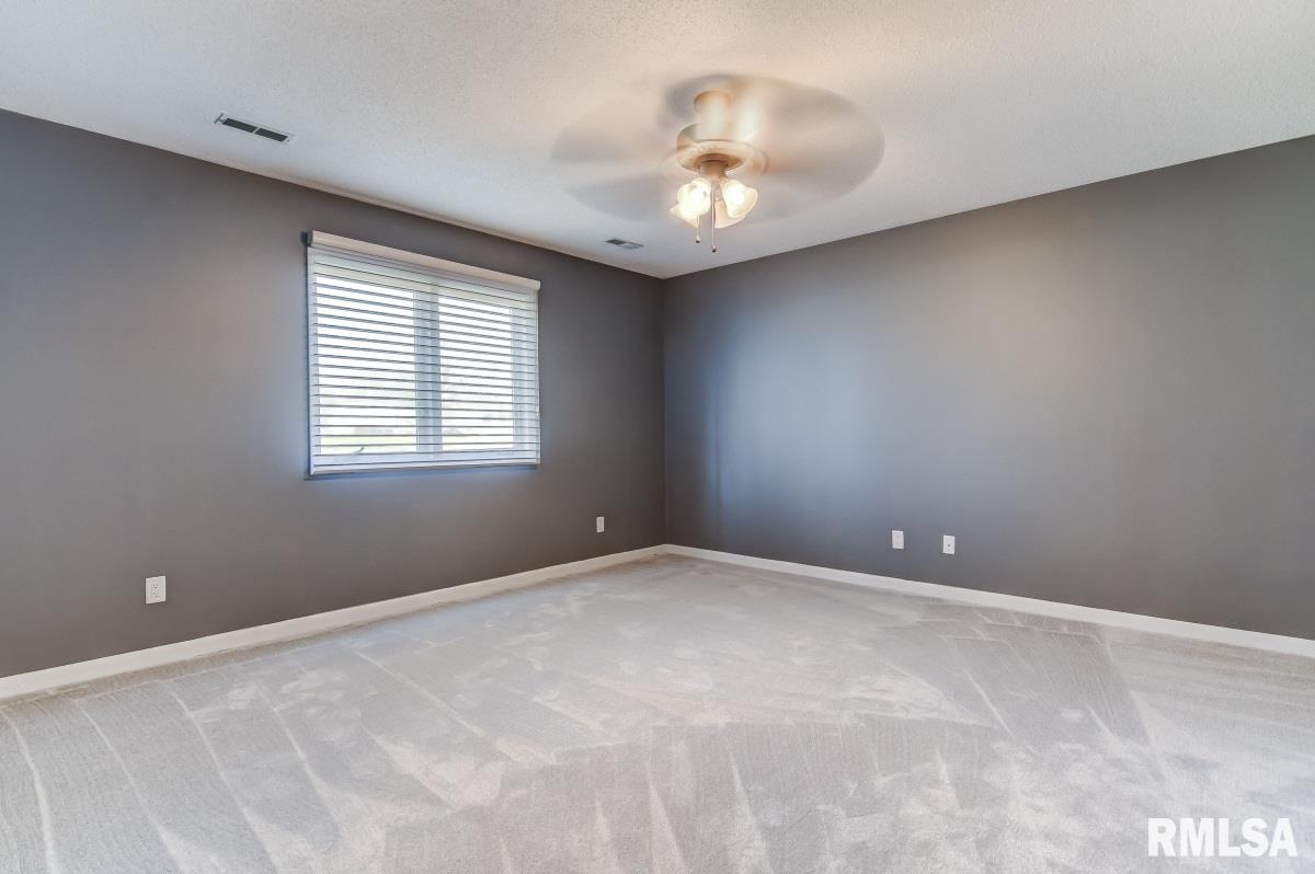 101 Oxford Road Springfield, IL 62704 - Photo 14 of 27