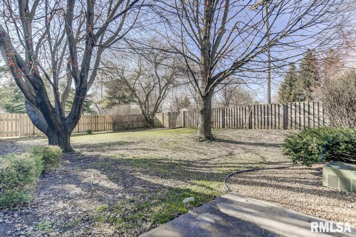 101 Oxford Road Springfield, IL 62704 - Photo 24 of 27