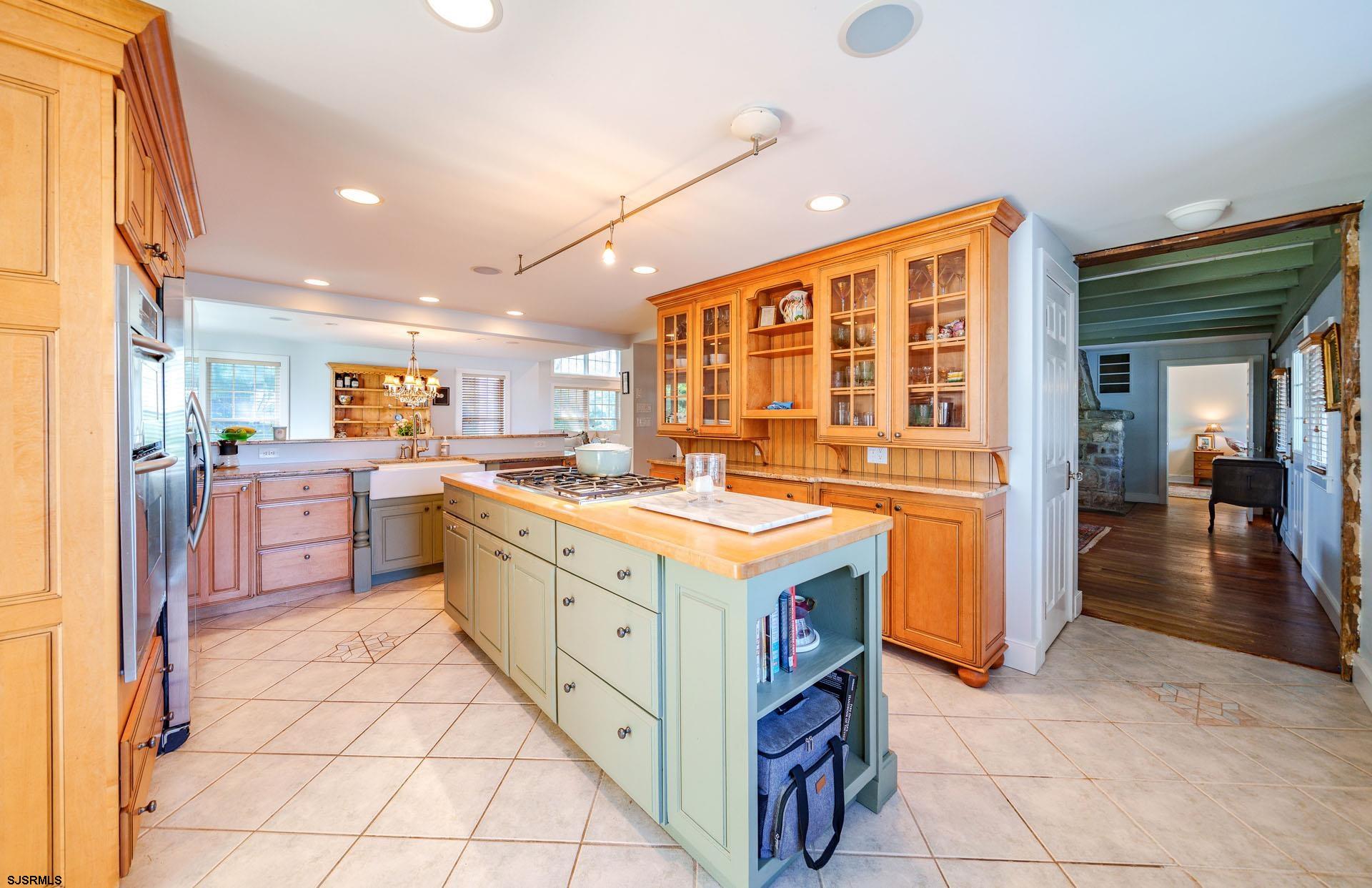 205 North Shore Road Marmora, NJ 08223 - Photo 10 of 38