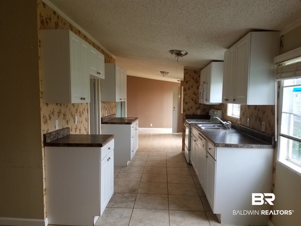 11316 Barner Road Foley, AL 36535 - Photo 5 of 12