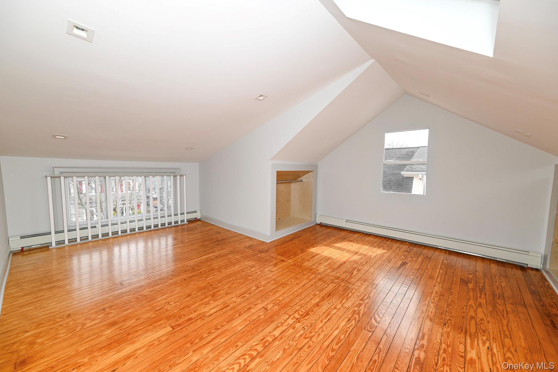 29 Everett Street Lynbrook, NY 11563 - Photo 17 of 31