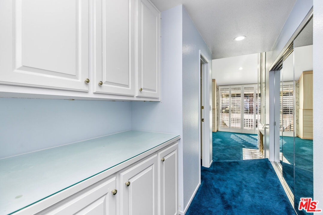 4342 Redwood Avenue, Unit C307 Marina del Rey, CA 90292 - Photo 26 of 48 a view of cabinets and wooden floor