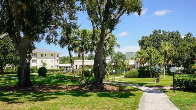 $150,000 | 1524 Lakeview Road, Unit 306, Clearwater, FL 33756