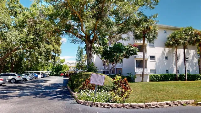 $150,000 | 1524 Lakeview Road, Unit 306, Clearwater, FL 33756