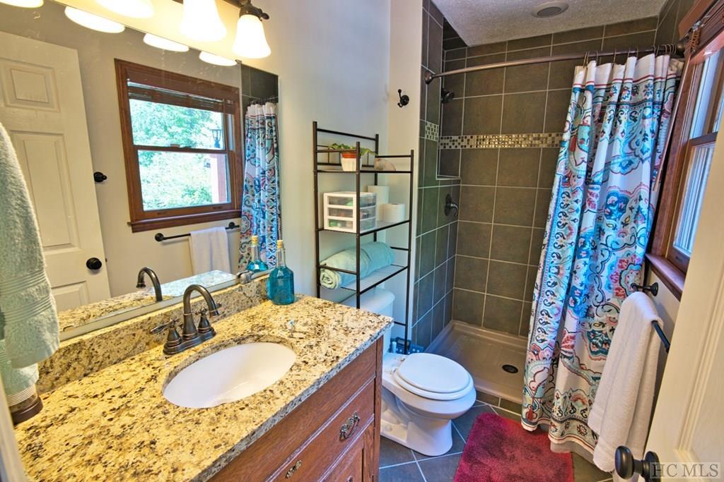 102 Quail Ridge Drive Franklin, NC 28734 - Photo 21 of 40 Gallery Image 21