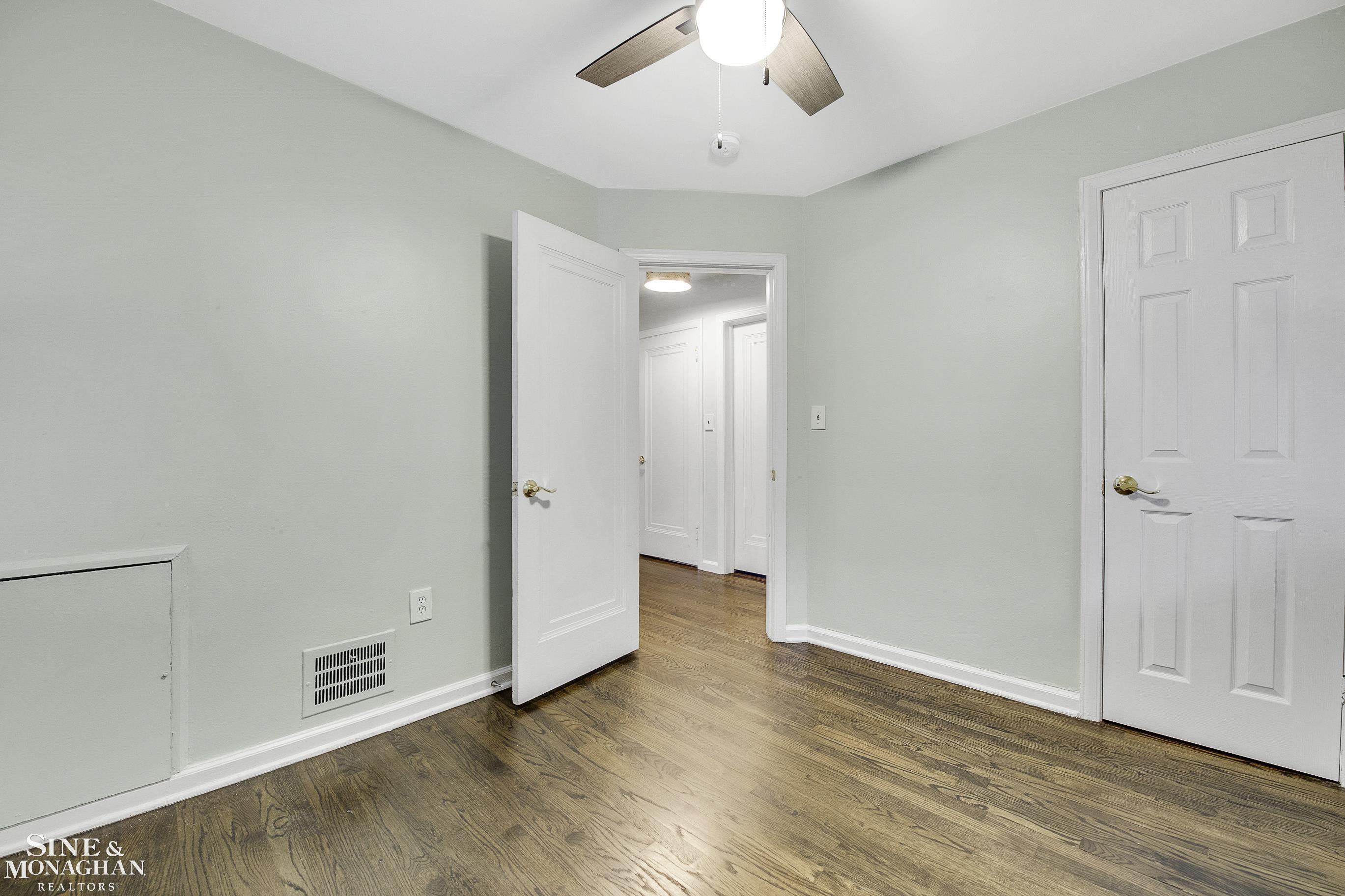 8075 Stephens Center Line, MI 48015 - Photo 10 of 20 Gallery Image 10