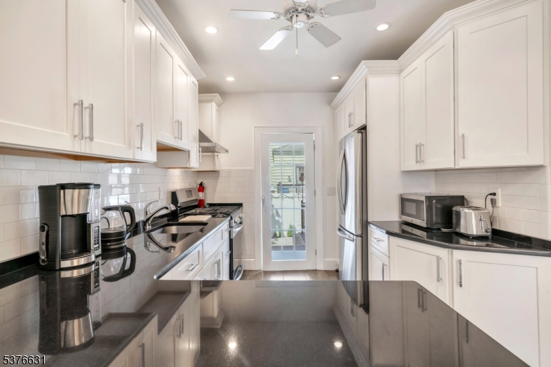 5303 Boulevard East West New York, NJ 07093 - Photo 15 of 42