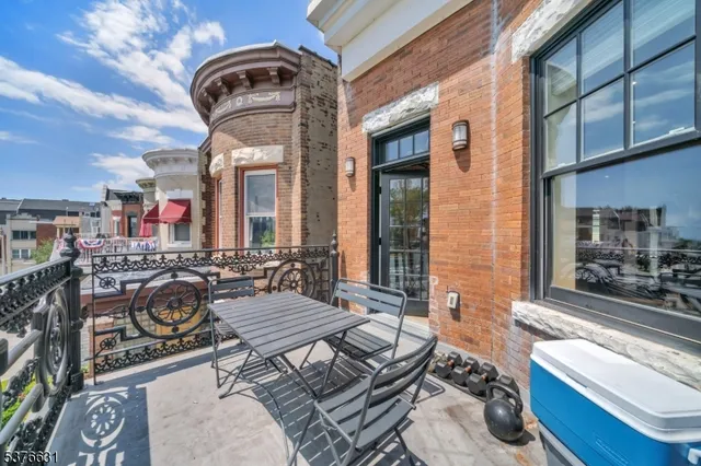 $2,670,000 | 5303 Boulevard East, West New York, NJ 07093