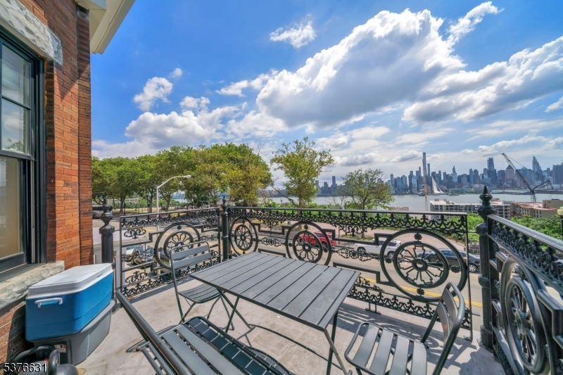 5303 Boulevard East West New York, NJ 07093 - Photo 20 of 42