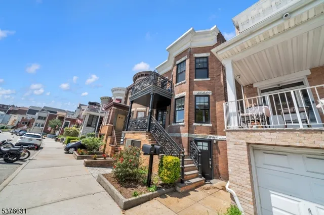 $2,670,000 | 5303 Boulevard East, West New York, NJ 07093