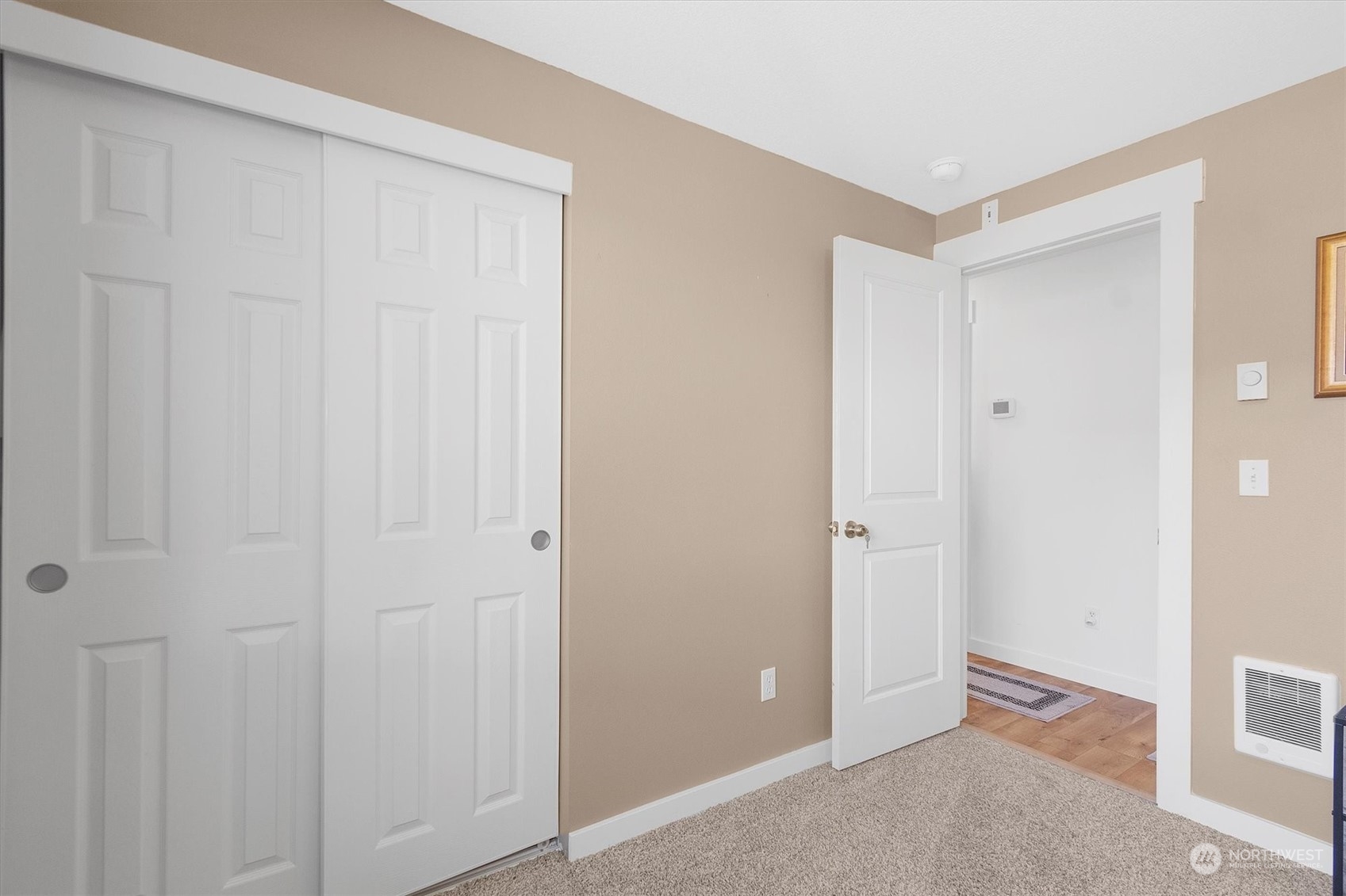 119 Abbey Road Kelso, WA 98626 - Photo 19 of 27 a view of an empty room