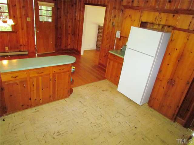 3206 Arthur Court Raleigh, NC 27607 - Photo 9 of 25