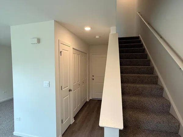 $4,000 | 347 Summit Circle, Lombard, IL 60148