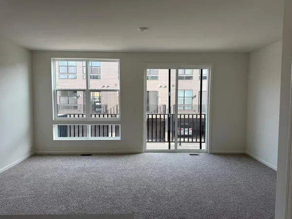 $4,000 | 347 Summit Circle, Lombard, IL 60148