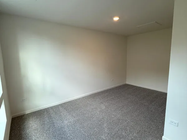 $4,000 | 347 Summit Circle, Lombard, IL 60148