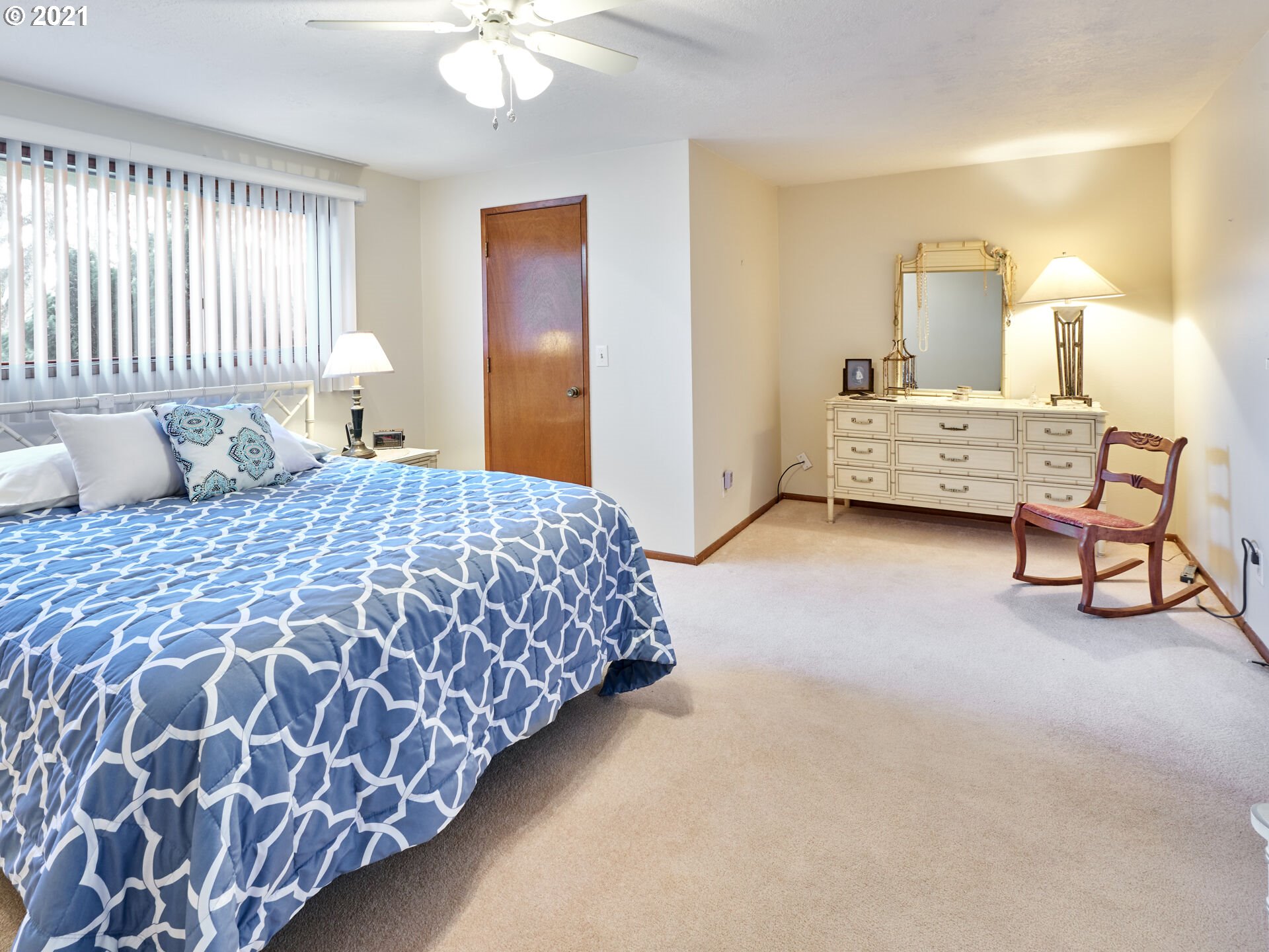 828 Oregon Way Woodburn, OR 97071 - Photo 15 of 29