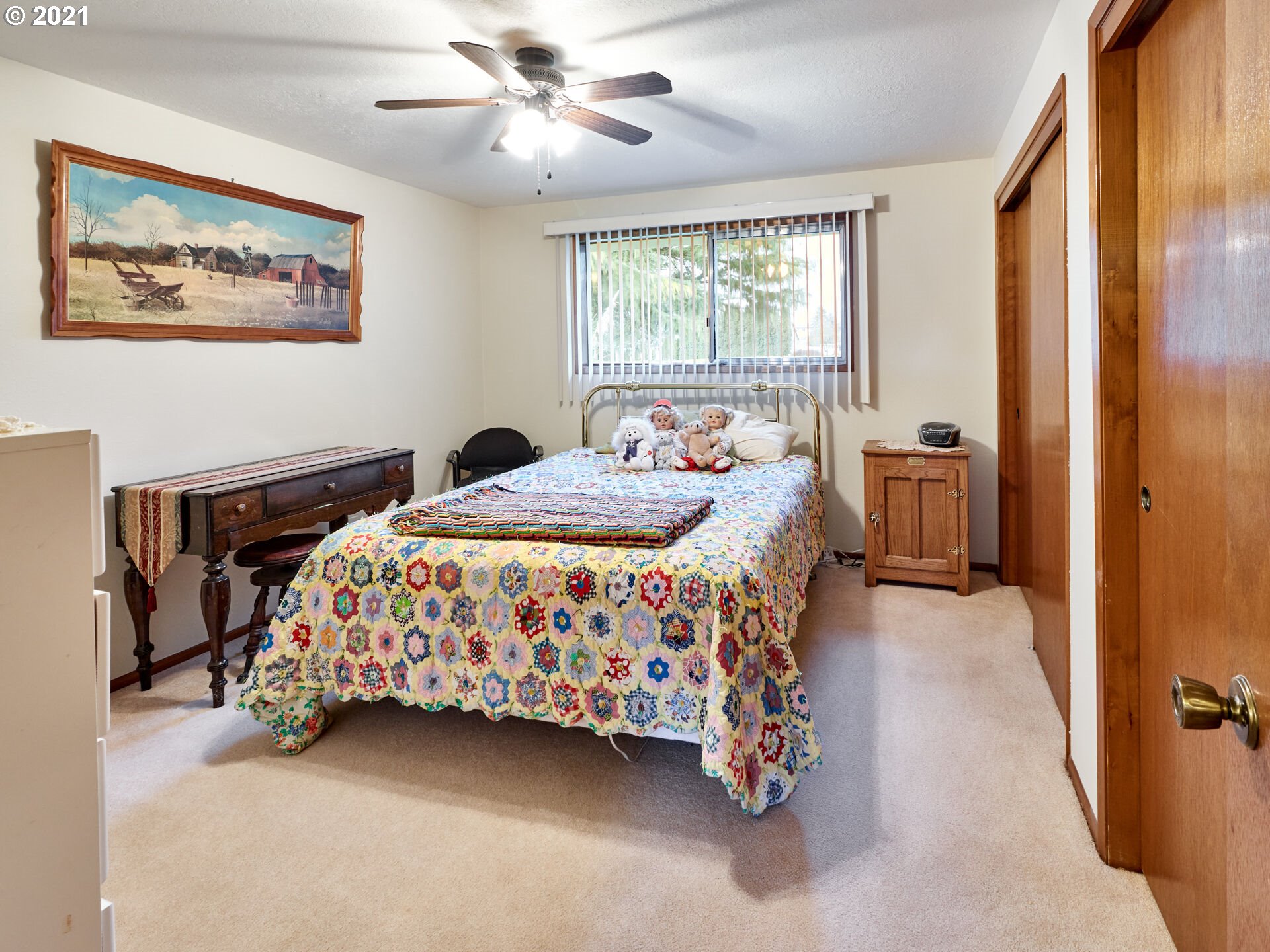 828 Oregon Way Woodburn, OR 97071 - Photo 16 of 29