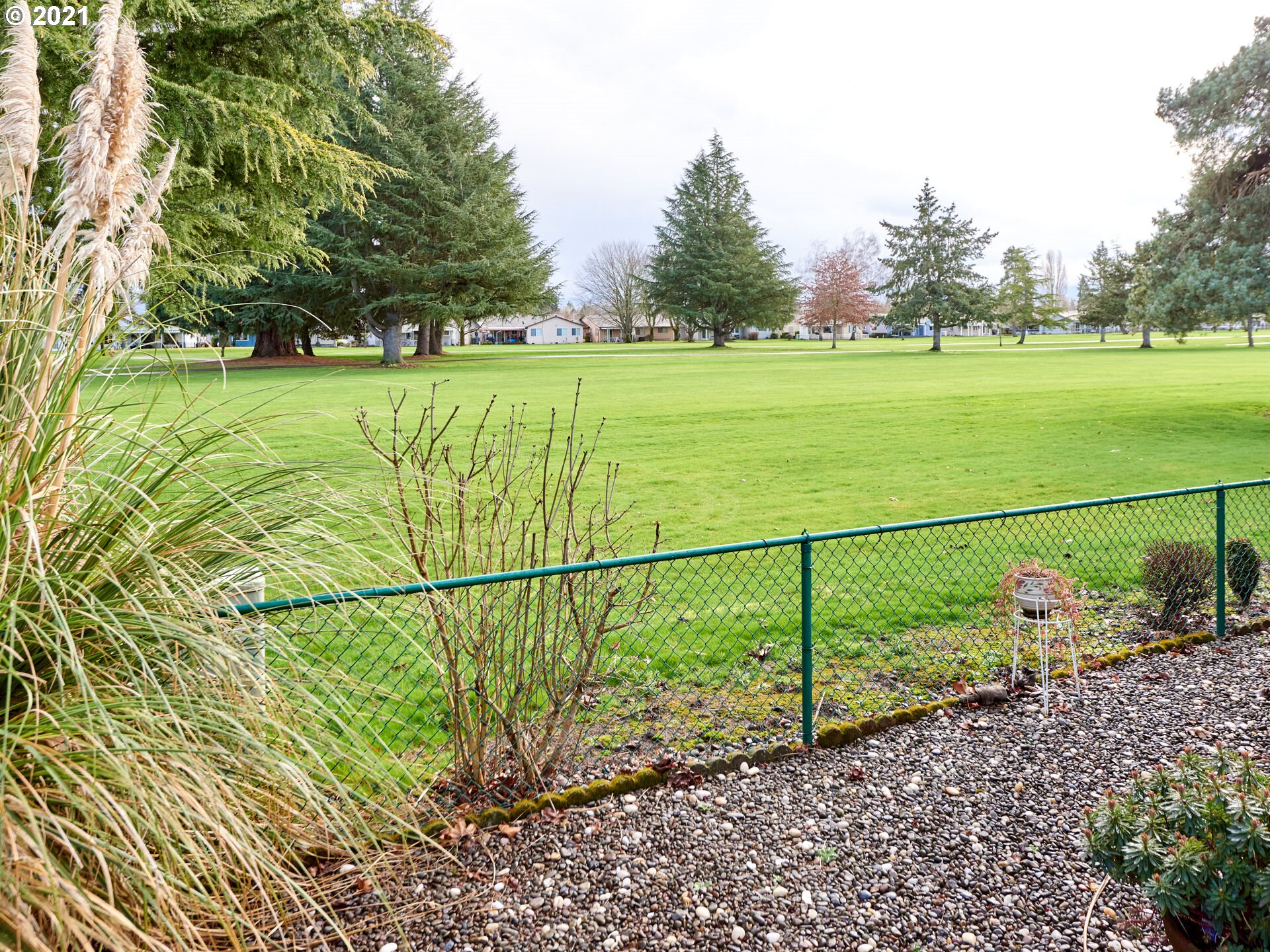 828 Oregon Way Woodburn, OR 97071 - Photo 27 of 29