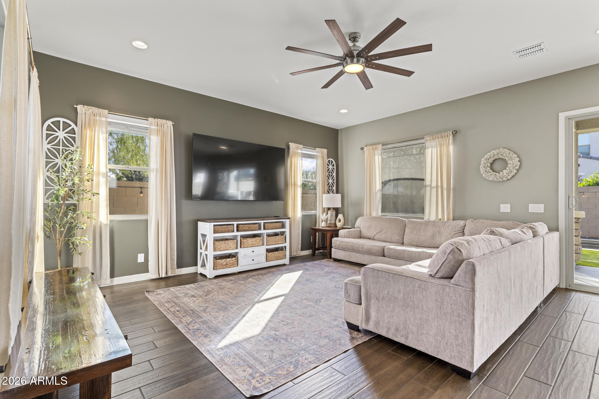 18331 West Clinton Street Surprise, AZ 85388 - Photo 14 of 64 DSC02350