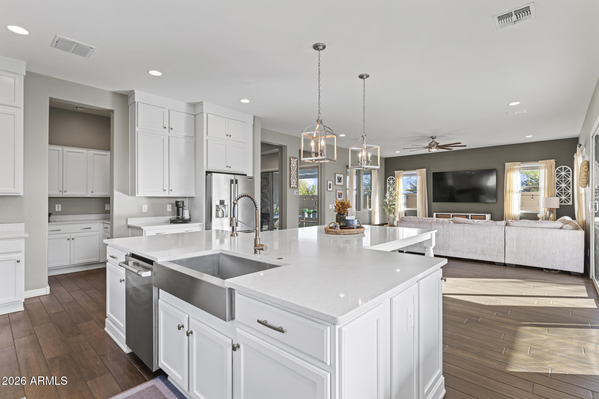 18331 West Clinton Street Surprise, AZ 85388 - Photo 20 of 64 DSC02368