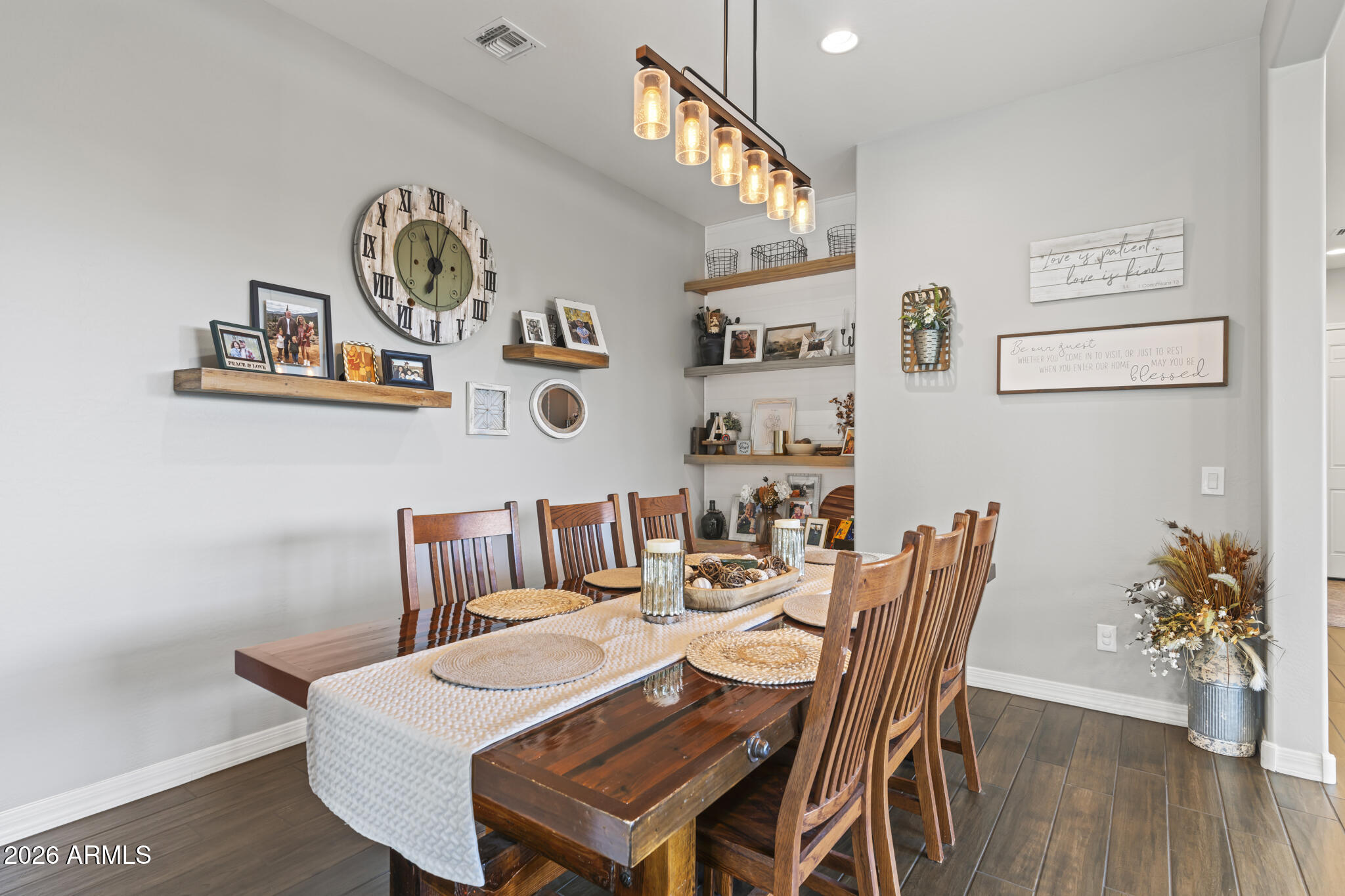 18331 West Clinton Street Surprise, AZ 85388 - Photo 8 of 64 DSC02332