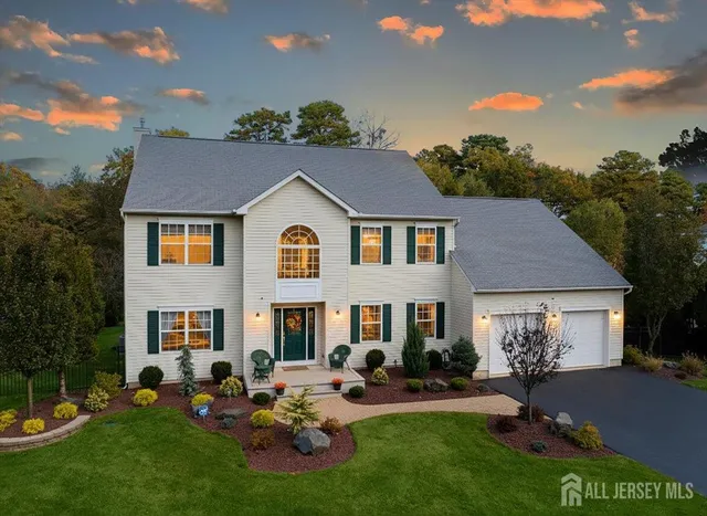 $1,049,000 | 14 Nicholas Avenue, Monroe Township, NJ 08831