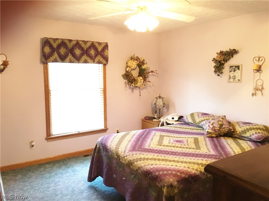 1088 Robinhood Road Southeast Dennison, OH 44621 - Photo 12 of 30