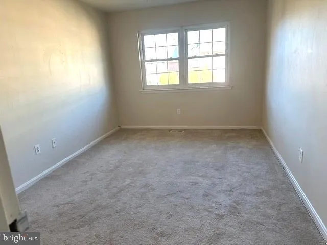 $269,900 | 8742 Walutes Circle, Alexandria, VA 22309