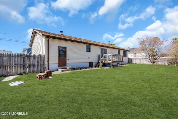 $429,000 | 1333 Longboat Avenue, Beachwood, NJ 08722