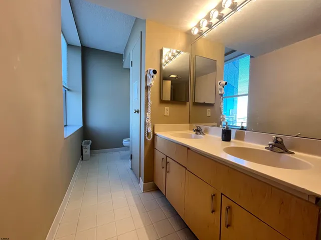 $149,000 | 1515 Boardwalk, Unit 1110, Atlantic City, NJ 08401