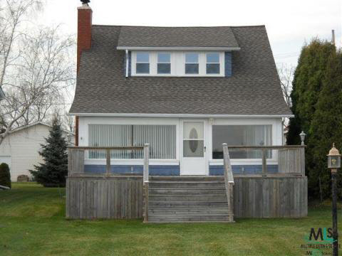 8105 South River Road Marine City, MI 48039 - Photo 1 of 12 914558.JPG