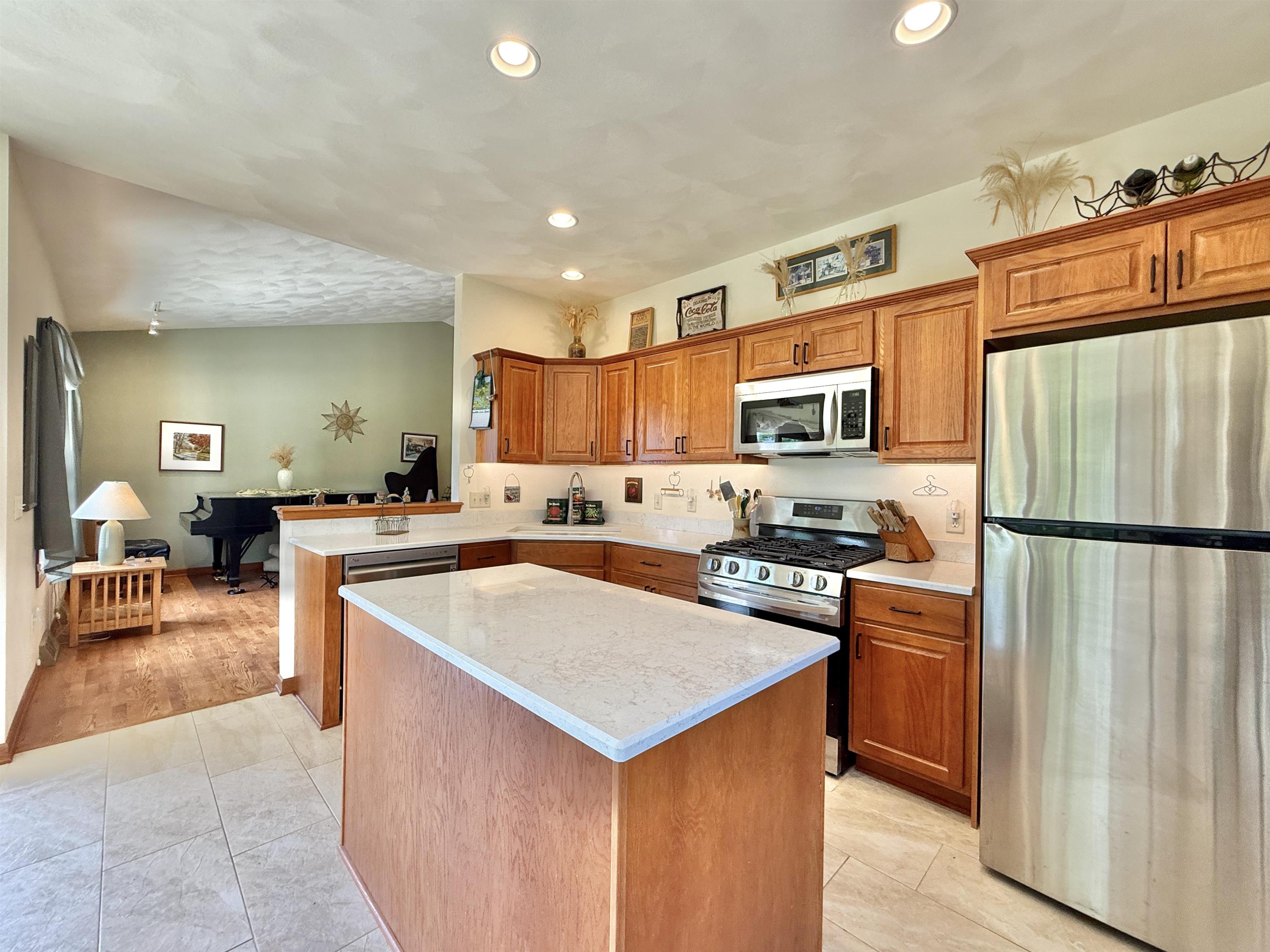 782 Waveland Road Janesville, WI 53548 - Photo 9 of 30