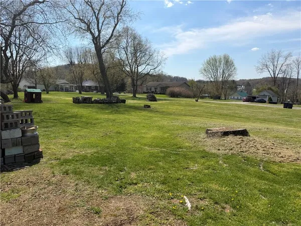 $99,999 | 112 Schoolhouse Road, Grindstone, PA 15442